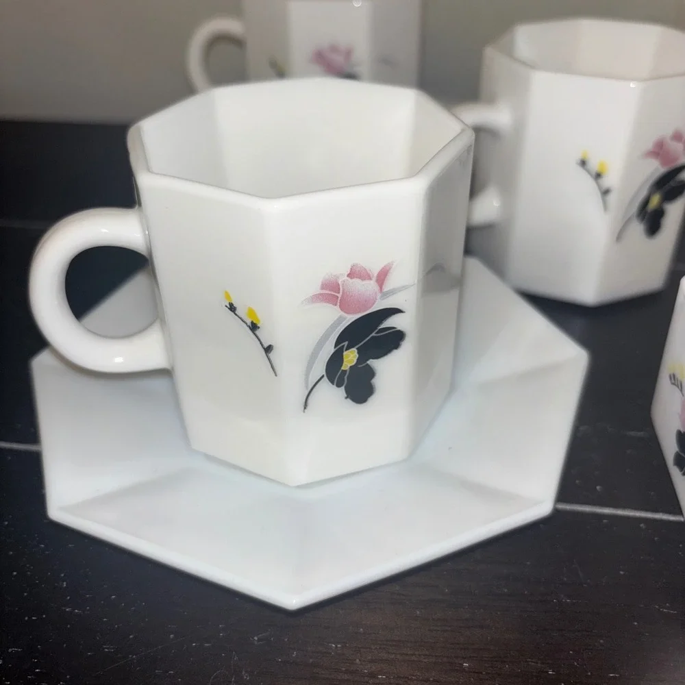 Vintage Arcopal France Octime Anais Cups (7), Saucers (4), and Bowl (1) | 1980's